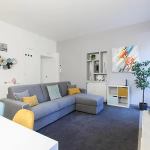  Appartamento Modern Close To Shopping District